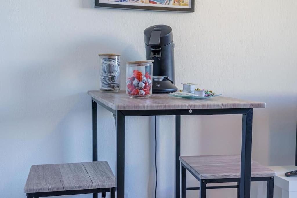 מרסיי Appartement Climatise Avec Terrasse Tout Equipe A 5Min De La Gare St Charles מראה חיצוני תמונה