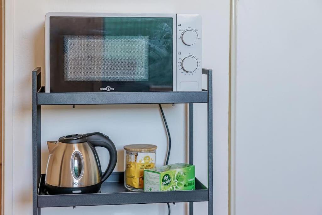 מרסיי Appartement Climatise Avec Terrasse Tout Equipe A 5Min De La Gare St Charles מראה חיצוני תמונה